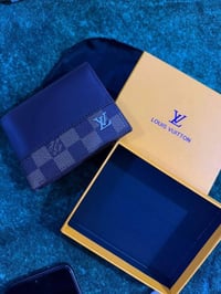 لويس فيتون • اكسسوار شخصي