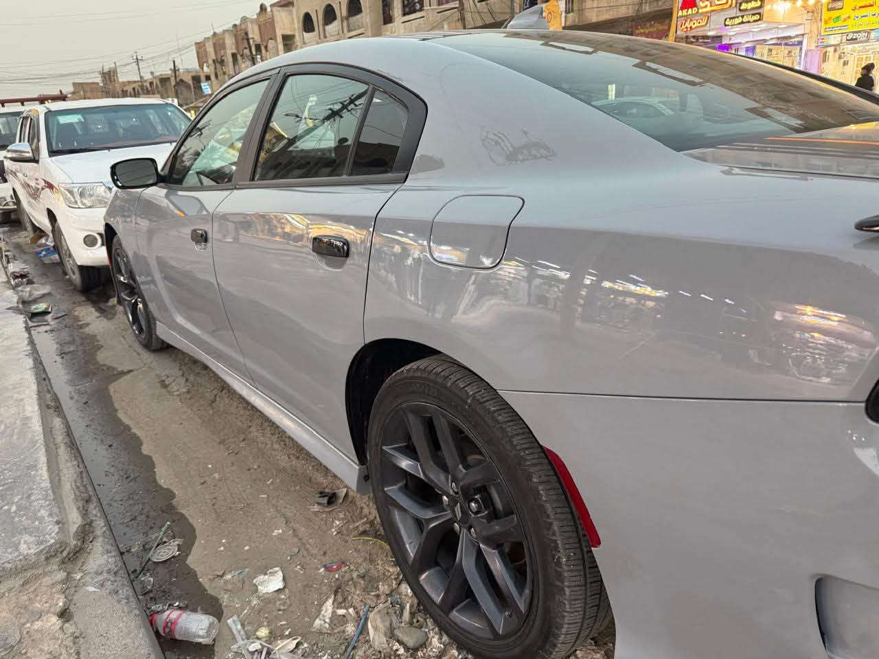 جارجر جي تي حادثها مطخطخة كلها السيارة مصبوغة عام بدون اي دواخل بدون ايرباك ما بيها اي نقص 
موديل 2022 السعر 20 الف دولار شدتين 
للاستفسار ***********
