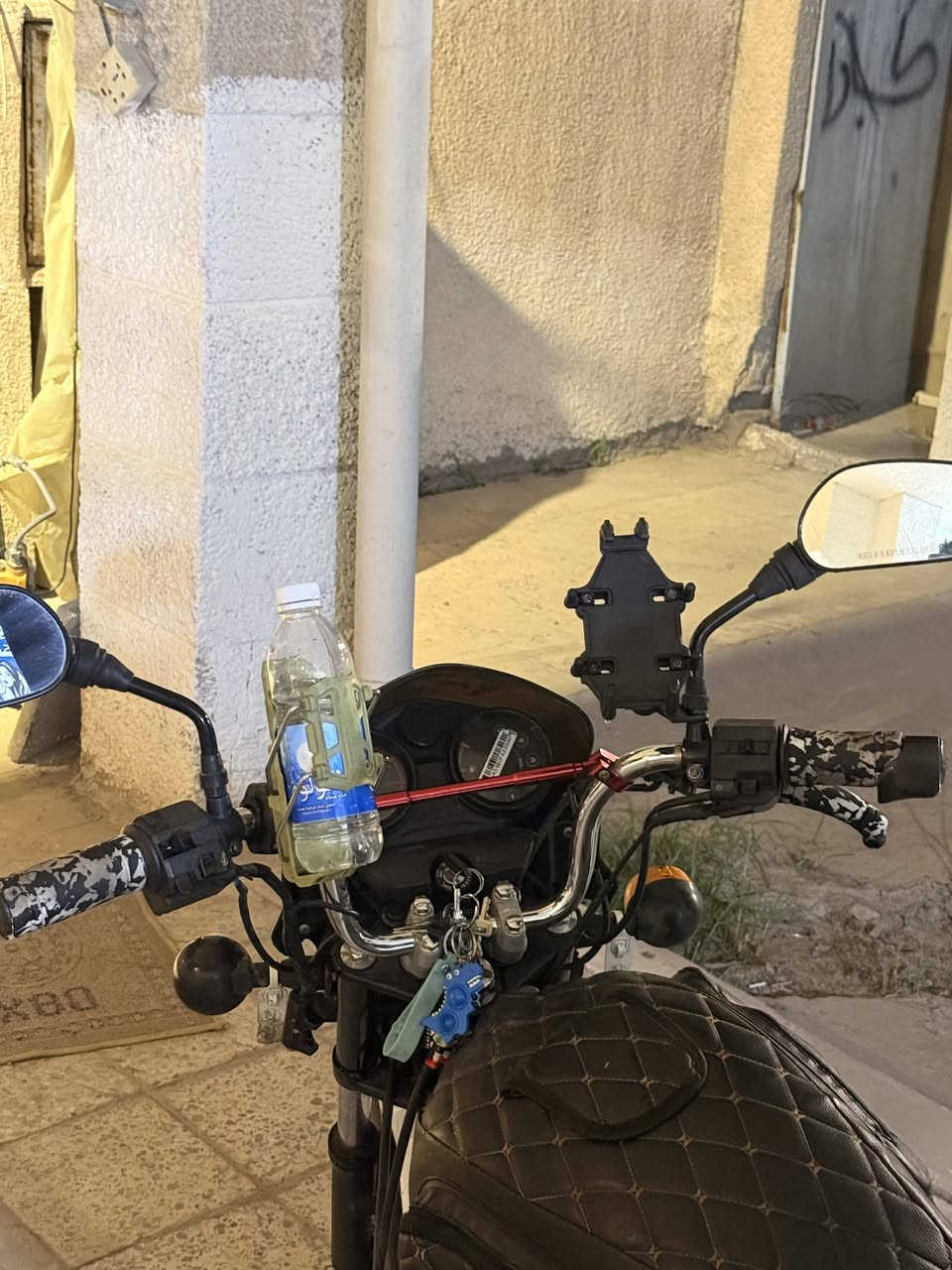 السلام عليكم دراجة بوكسر كلاسك موديل ٢٠٢٤ الدراجة نظيفة حيل بيها مكينة ما شاء الله نعومة فووول وشلعة تعلگ الدراجة جاهزة من كل شيء مابيها نقص اي شي، الدراجة مطلعها بيدي من الشركة بس اوراقها تنكعت تجي تاخذها من باب بيتي واكفلها الك من اي شي، السعر مليون و ١٠٠ وبيها مجال كلش بسيط، عنواني بغداد البياع رقمي للتواصل ،،،،،،، ***********
