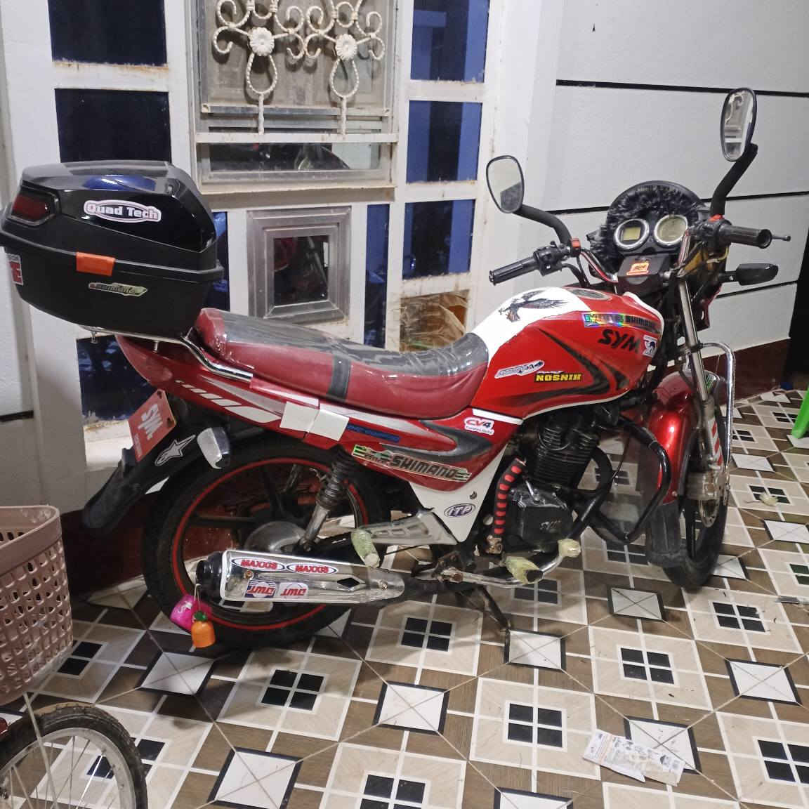 مطار بالرمادي جزيره البذياب مقمرق ماشي باوراقه سعر 850 ***********
