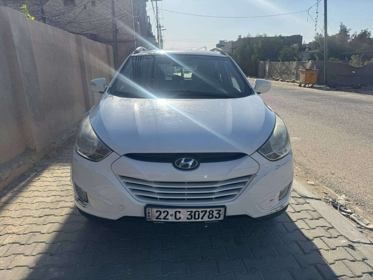 السلام عليكم ورحمة الله 
توكسان ١٣ خليجي محرك دوش ٢٠٠٠ مكفولة بلا حادث ولا صبغ 
للبيع فقط السعر ١٤٣
مكان السيارة النجف 
للتواصل الاتصال وتساب 
غير موجود على الماسنجر
***********
