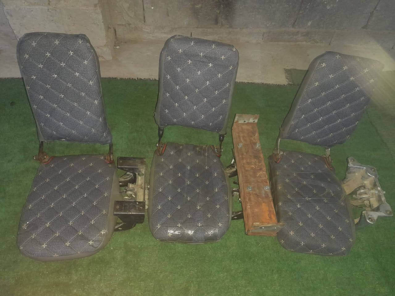 سلام عليكم كشنات قلابيات العدد 3 سعر 300 وبيهن مجال استفسار ***********
