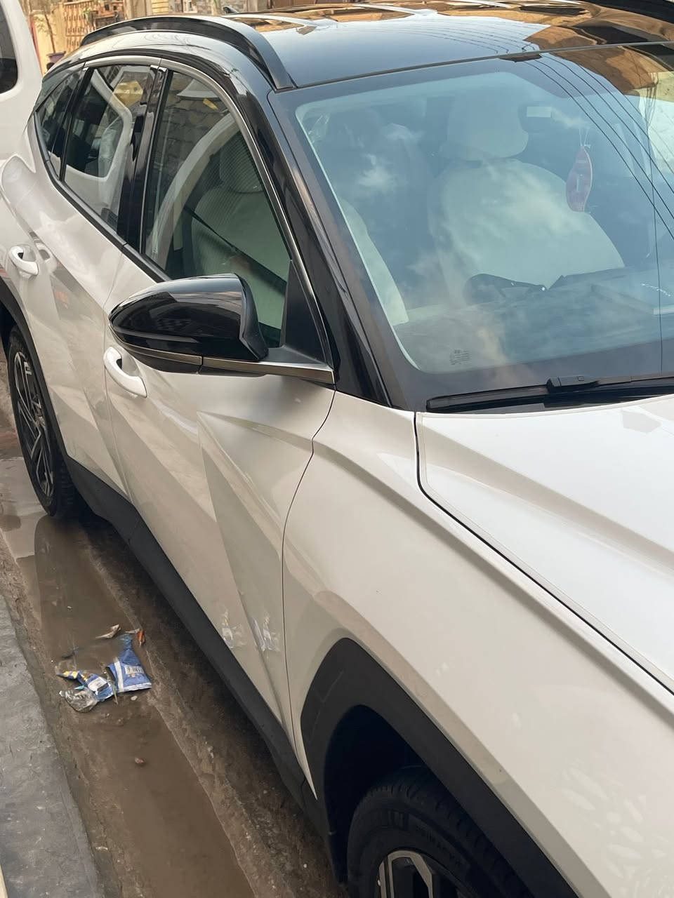 السلام عليكم توسان موديل 2025 ماشيه 18 ألف مكفوله كفاله عامه ر@قم أربيل  بسمنه السعر 235 رقم التليفون ***********
