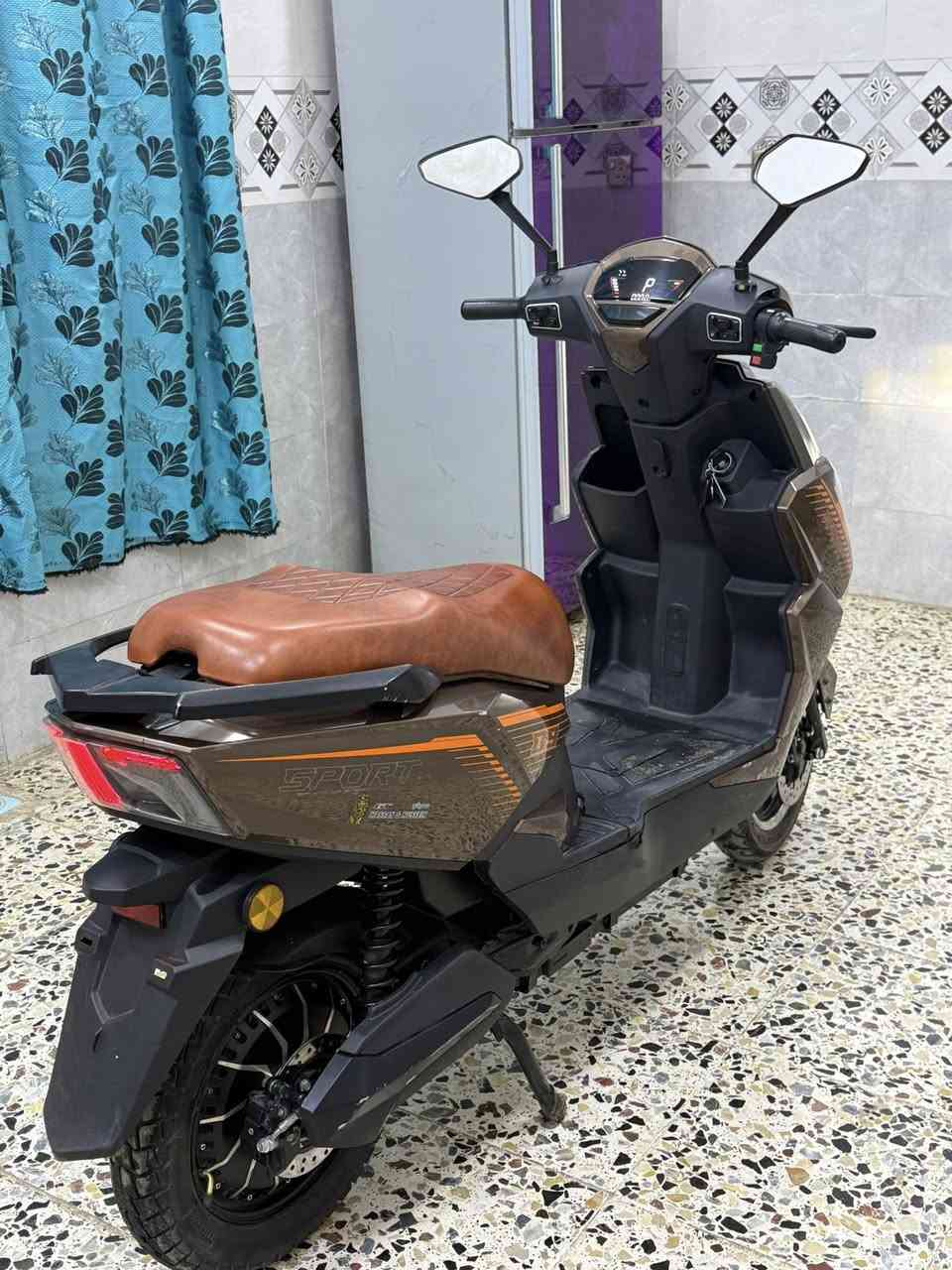 السلام عليكم دراجه شحن للبيع
النوع : سنكس 2025 ويل 12 عالي 
اشاير + دبل اشاره 
ليد عالي ناصي 
السرعه الحقيقه 80 
حجم الملف 2000W
‏بصمه + سويج + كرت تشغيل ذكي 
6 بطاريات + صندوق جبير + شلعه قويه 
السعر 800 الف        العنوان بغداد مدينة الصدر


**إذا كنت صاحب هذا الإعلان وتريد حذفه لأي سبب، رجاءا أرسل رسالة إلى الدعم الفني**