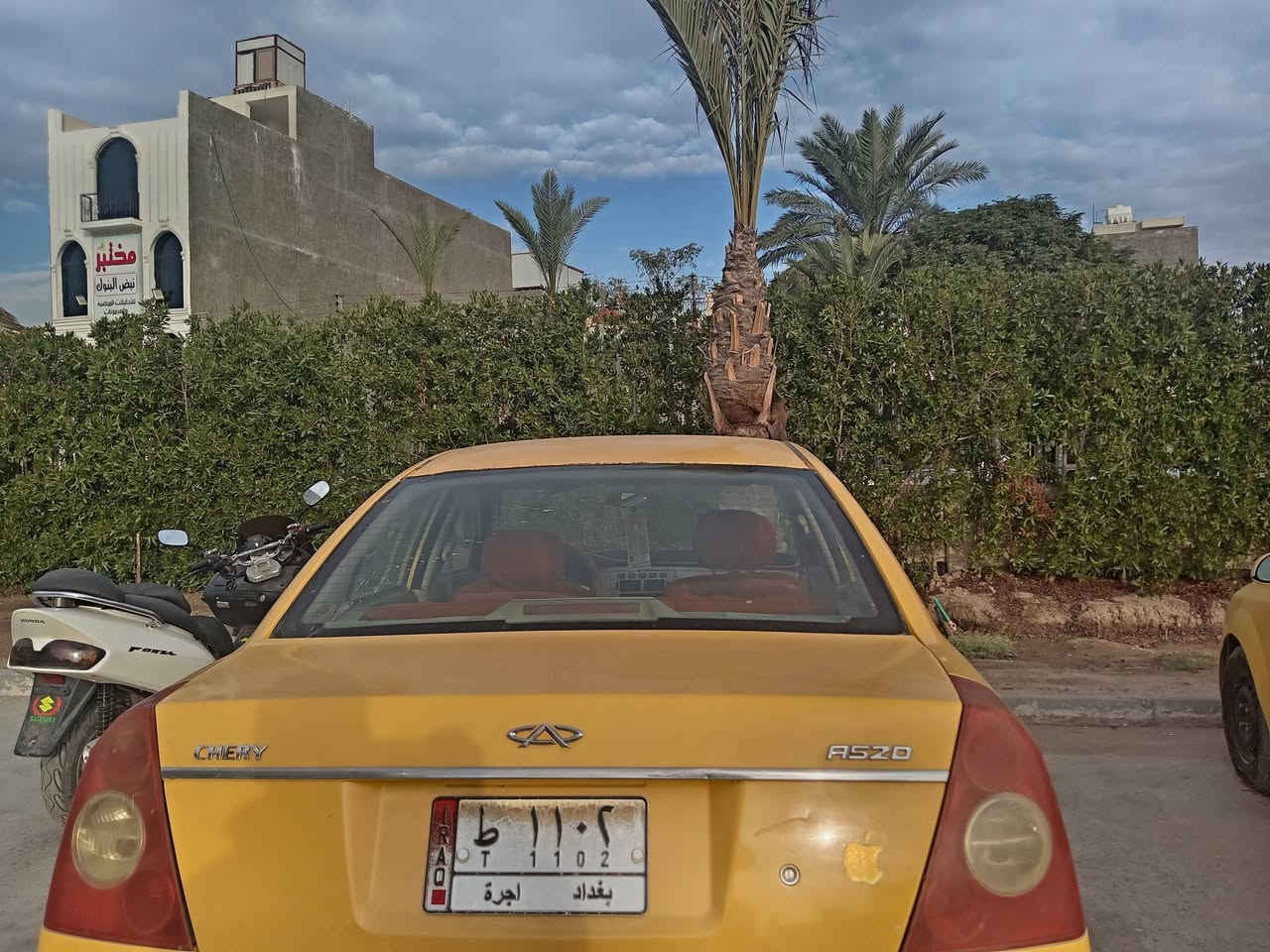 شيري اي فايف ٢٠١١ جاهزة مكينة تبريد السعر ٣٣وبيهة مجال بسيط استفسار على الرقم ***********
