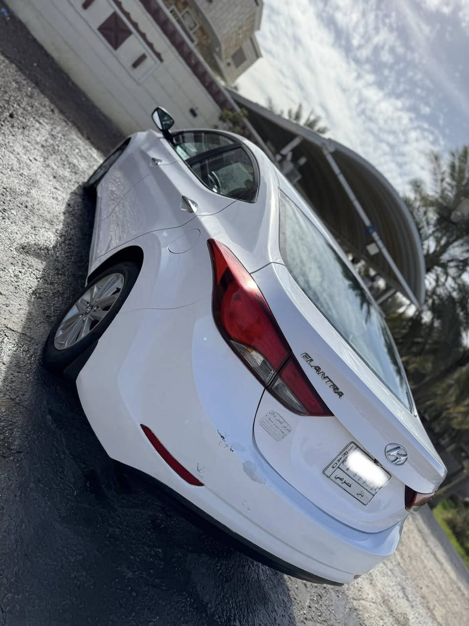 السلام عليكم 
النترا 2015 خليجي رقم بابل مشروع وطني تحويل ثاني يوم 
سياره مكفوله لا صبغ لا تبديل لا فتح فقط بارد بسيط 
سياره فول موصفات للأخير 
محرك 1800 دوش 
سياره جاهزه وكل نقص مابيه 
السعر (132) وبيه مجال للشراي 
مكان سياره كربلاء الحسينيه 
اي ستفسار اتصل ***********
