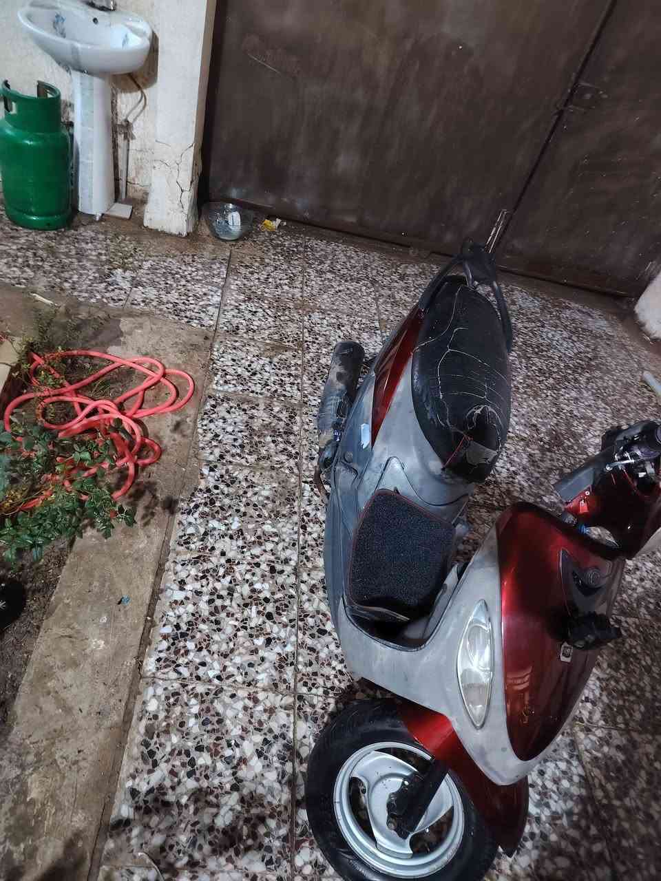 دراجه ماكس منغولي كامله  دراجه بيه نواقص تافهه دراجه جديده كلش 
مكاني مسيب حي ال مصطفى  سعر 425 بيه مجال حك جيه  رقم تليفون ***********
