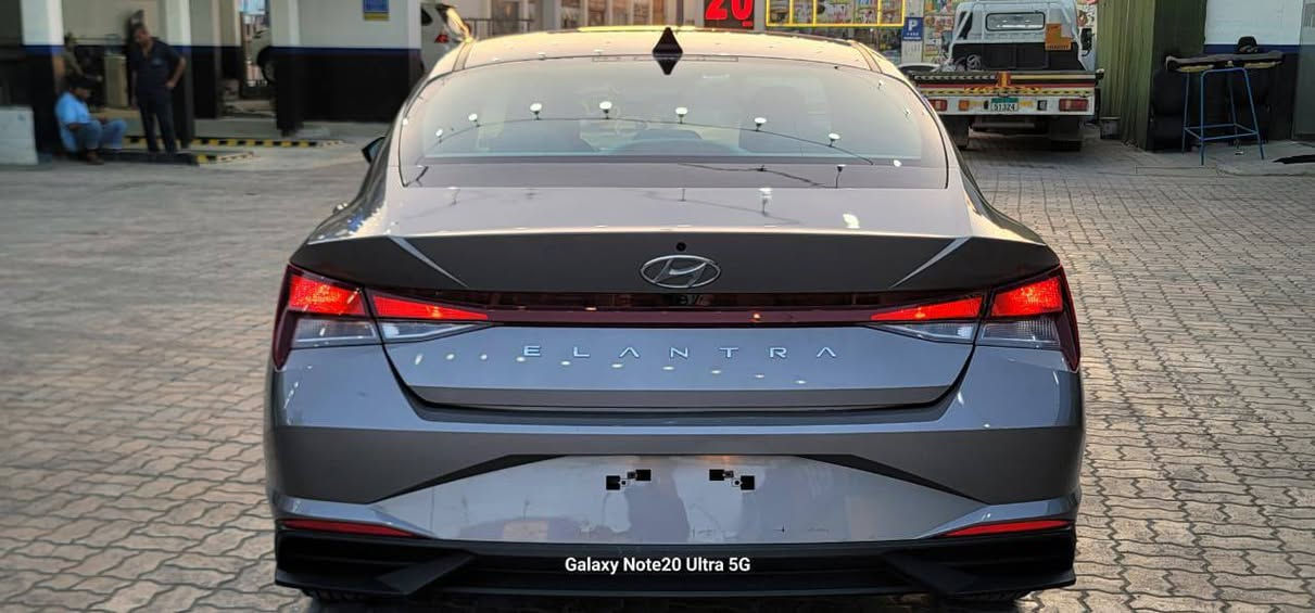 السلام عليكم ورحمة الله وبركاتة 
النتره موديل2023 بغداد الحادث بلصور 
السعر 155
الهاتف ***********
