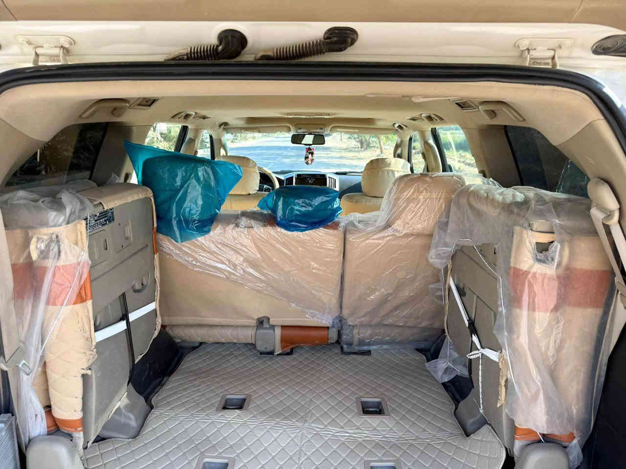 للمراوس حسب الاتفاق 
لاندكروز ٢٠٠٨ بريم محرك ٨ سلندر 
كير محرك كفاله محرك قبل شهر منزله جديد
حداديه جديده جاهزه
مواصفاتها معروفه
السونار مرفق بالمنشور 
 السعر 280 مجال بسيط
المكان بابل *********** حلة, بابل
