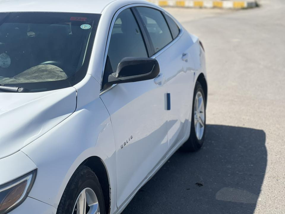 للبيع ماليبو
مديل:2022
الون:ابيض
رقم:اربيل  باسمي
ا
عداد مسافه:٦٢الف كم
وارد:امريكي
حادث امريكا: جاملغ سايق وبالعراق صار بيها جاملغ خلف السايق عل البارد رجع

موصفات:

بصمة تشغيل وبصمة أبواب وبصمة جنطة- تشغيل عن بعد  
 محرك 4 سلندر 1500 تيربو على وضع شركة  
- لد  LED نهاري اوتو + لايت عدسه
- مثبت سرعة 
- حساس اطارات -حساس خلفي بلادي مع إمكانية إطفاء الحساس  
- كير اوتو وعادي
شاشة اعطال بالدشبول  مانع تزحلق ABS 
اوتو ستوب  مع إمكانية إطفاء
***********
