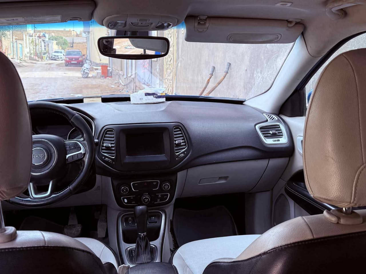 السلام عليكم
سياره جيب 2018
السعر 140
سياره مرتبه 
اي ستفسار 
***********
شراي تعال افحص وشوف
