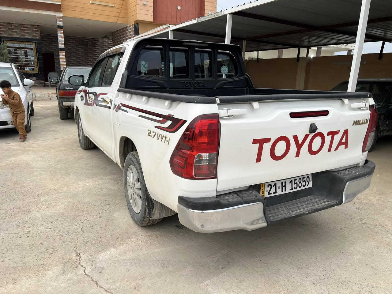 سلام عليكم 
بكم هايلوكس للبيع
موديل 2021سيد نهرو 
كير ومحرك شرط 
سنويه جديده تحويل شرط 
تواير وصدر جدد
السعر 245 وبيها مجال للطيبين 
الرقم ***********
