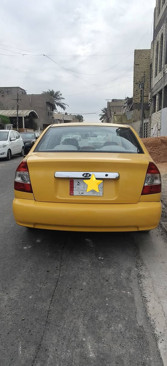 السلام عليكم
هيونداي فيرنا موديل 2014
گير محرك تبريد كله شغال خير من الله 
بيها طخة بالبنيد و الصفحة اليمنى موضحات بالصور 
بدون تبديل
مكان السيارة بغداد شارع فلسطين 
السعر 63 بيها مجال 
الاتصال ***********
