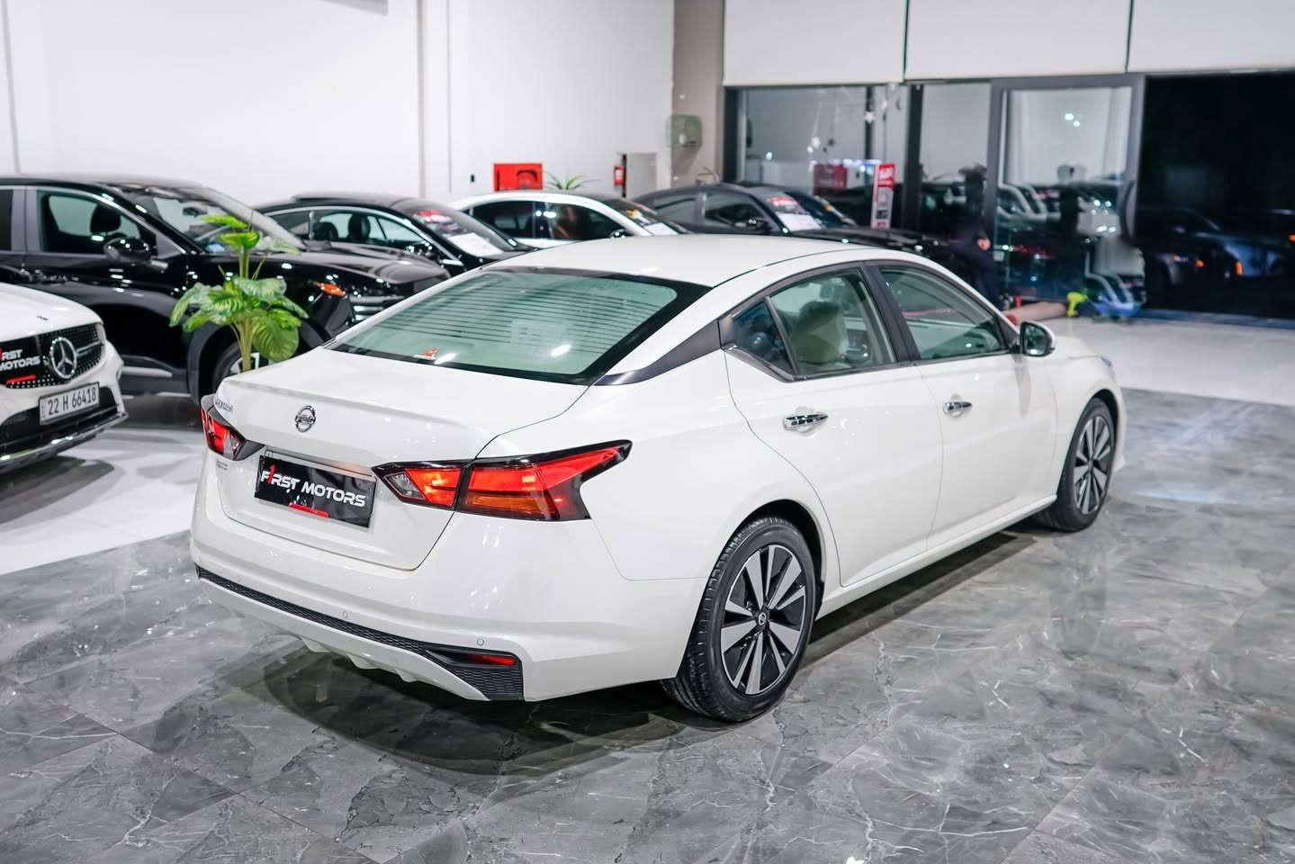 کوردی /عربی
*********
دروستكراوي :- nissan 
مۆدێل :-    Altima 
ساڵ : 2019
بزوێنەر :V4 2.5L
بگۆری بزوێنەر : Automatic 
سوتەمەنی : بنزین
نرخ : 16500$
دۆخ : بەکارهاتوو
ماوەی ڕۆشتوو: 57 mile   
تابلو ئوتومبێل : erbil  
***********
النوع :-nissan  
المودیل : Altima 
السنة : 2019
المحرك : V4 2.5L  
ناقل الحركة: Automatic
نوع الوقود : بنزین 
الحالة: المستخدم 
السعر: 16500$
عدد اميال :57 mile          
رقم السیارە: اربیل
**********
***********
***********
عنوان : اربيل ترافك لايت مخمور قريب من معمل بيبسي
