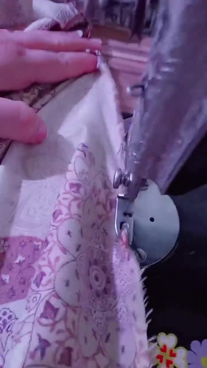 ميز شغل نجار تكمه طول متر ومكينه فراشه تشتغل. ملحقات المكينه قاعدة بكرات والابر المكوكات كم بكرة اخياطها بالصور 

كلها ب 90


**إذا كنت صاحب هذا الإعلان وتريد حذفه لأي سبب، رجاءا أرسل رسالة إلى الدعم الفني**