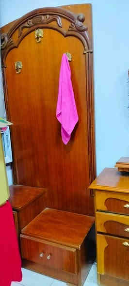 للبيع الغرفة النوم مع ملحقات السعر 750الف رقم ***********  ماني
الرشيدية
