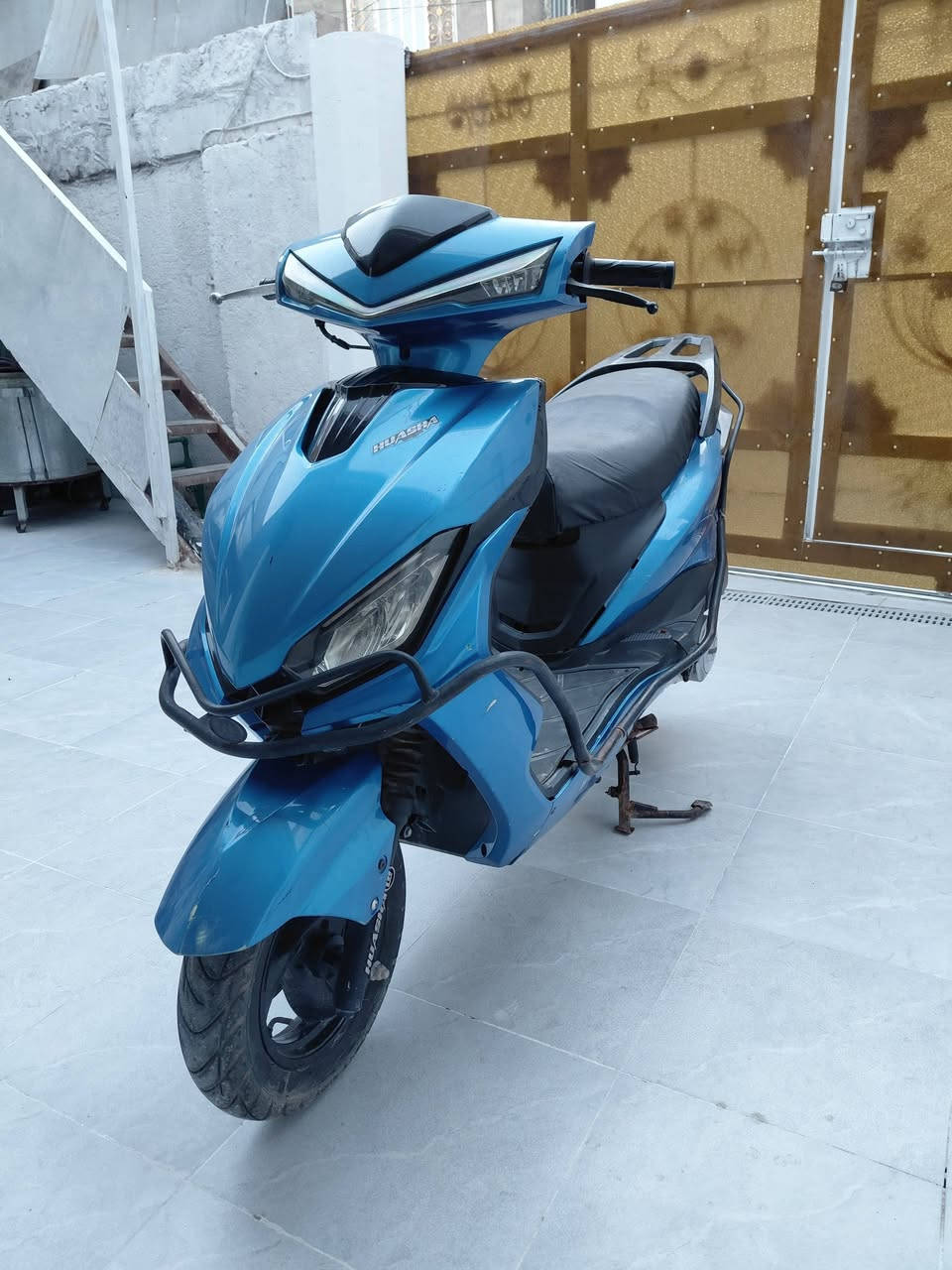 السلام عليكم دراجه سكنس نضيفه سرعته 140 شغاله نكره سلف مكينه خير من الله كهربايته شغاله شلعه معدل دبلات امامي خلفي شغال بيه درع كامل السعر 250 بيه مجال مكاني حله شارع 60 رقمي ***********
