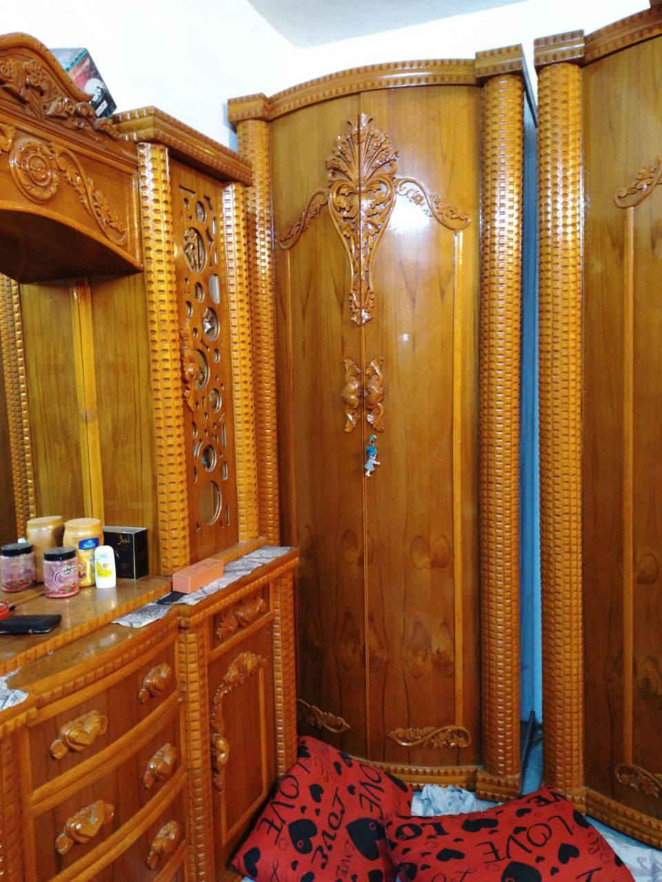 للبيع مليونين و100قفل
***********  لايمن
