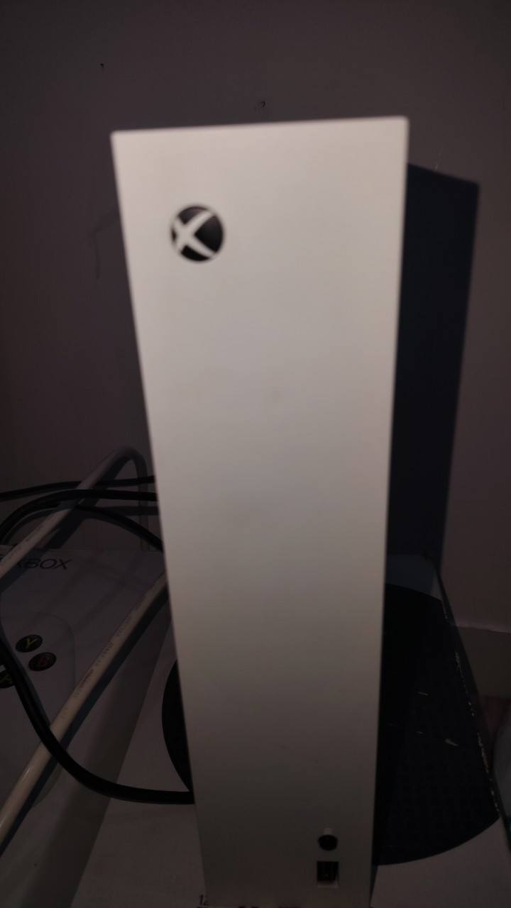 اكس بوكس سيريس اس 512 كفالة عامة نظافة 100% تجي تفحص وتروح استعمال قليللل سبب البيع ماعندي وقت شغل وجامعة السعر ٣٥٠
***********
