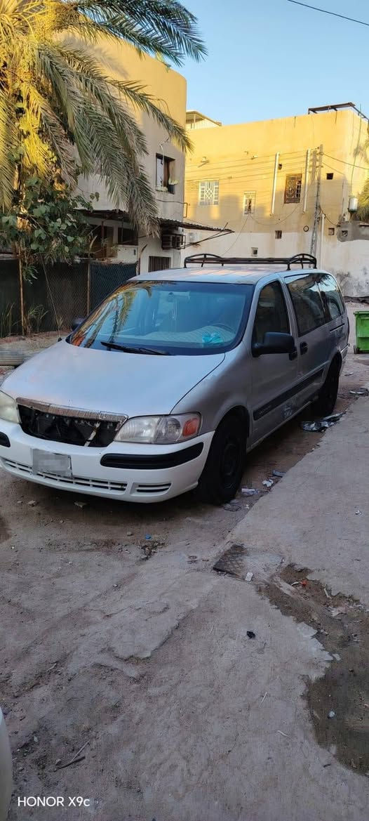 يالسلام عليكم ساره شوفر ليت 7 راكب بسمي محرك وكير حاوي حداده نص عمر تبريد شغال بيها تلحضات خياسات بالدوس السعر 50 اكرر بسمي رقمها بغداد السياره بالبصره ترايها كلش حلو دواخلها حلوه التبريد شغال رقمي ***********
