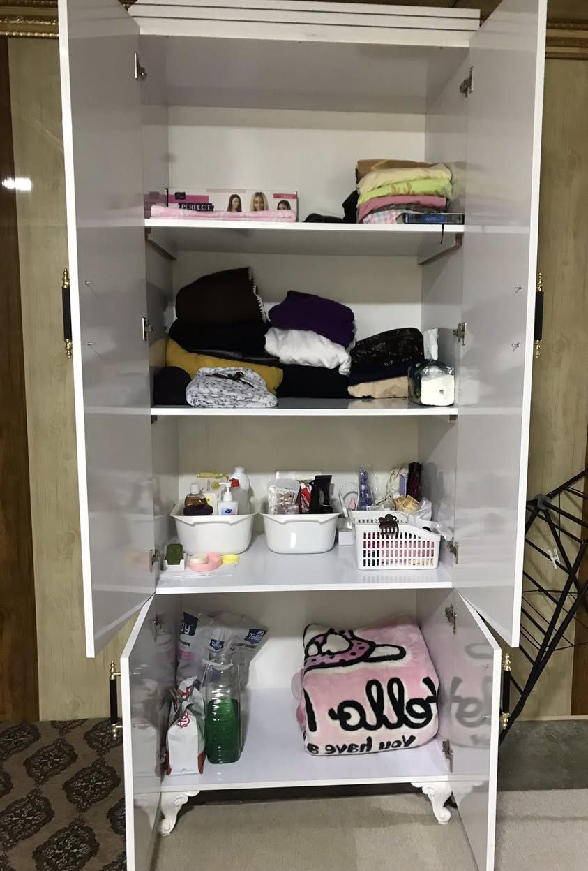 كنتور خشب تركي سعر ٨٠ الف بي مجال قليل


**إذا كنت صاحب هذا الإعلان وتريد حذفه لأي سبب، رجاءا أرسل رسالة إلى الدعم الفني**