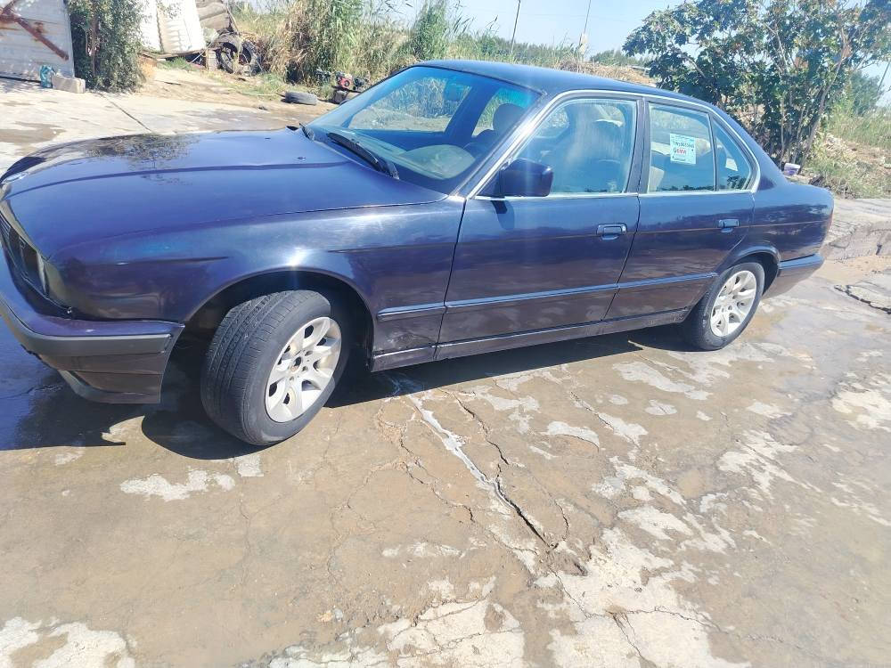 سلام عليكم للبيع بيئم 1990 رقم نبار نكليزي مشروع وطني سنوية لل30تحويل موجود كير وتماتيك ومينة خير من الله صدر حدادية نضيفات كهربائيات كلهة شغالة غرفتهة حلوة سيارة مصبوغة للجمالية سياره احلة من صورة  سعر48وبيهة مجال مكاني بابل اسكندرية *********** الفلوجة, الأنبار
