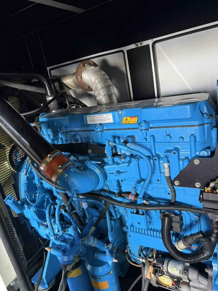 Perkins 2200
400KVA
***********
***********
