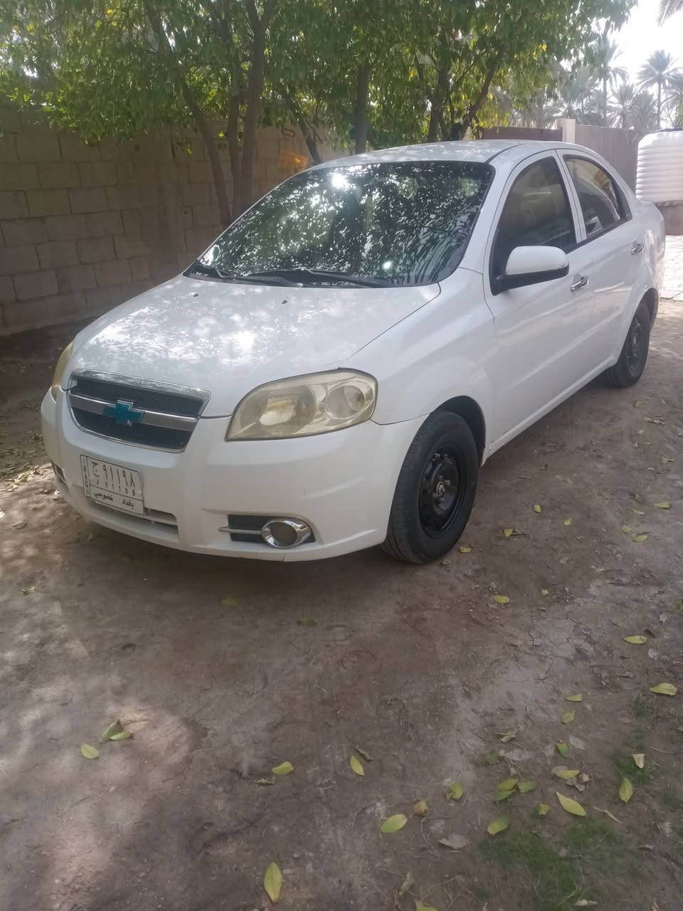 افيو موديل 2008 مكفوله عدا الچاملغ من جهه السايق مصبوغ مكان السياره حله ناحية النيل للاستفسار اكثر الاتصال على الرقم التالي ***********
