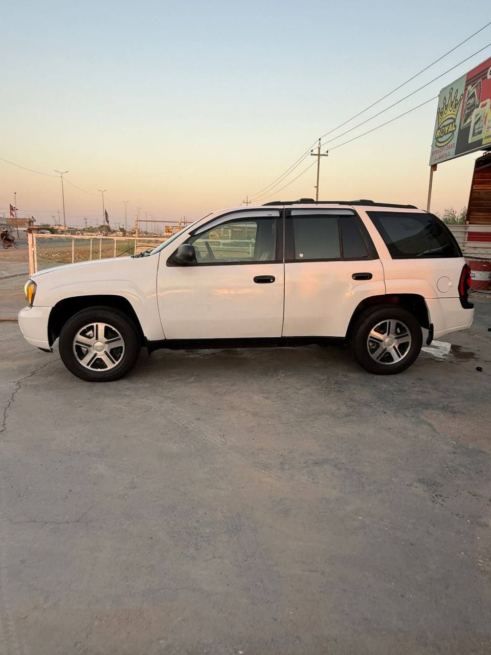 شوفلر ليت بلايزر موديل (2004)
6 سلندر vvt_i 3000 بطال اسواد
تفاصيل أكثر وتساب ***********
السعر 65 وبيه مجال بسيط
تبريد أمامي وخلفي منظومه جديده
مكاني الديوانية
#بلايزر ديوانية, القادسية
