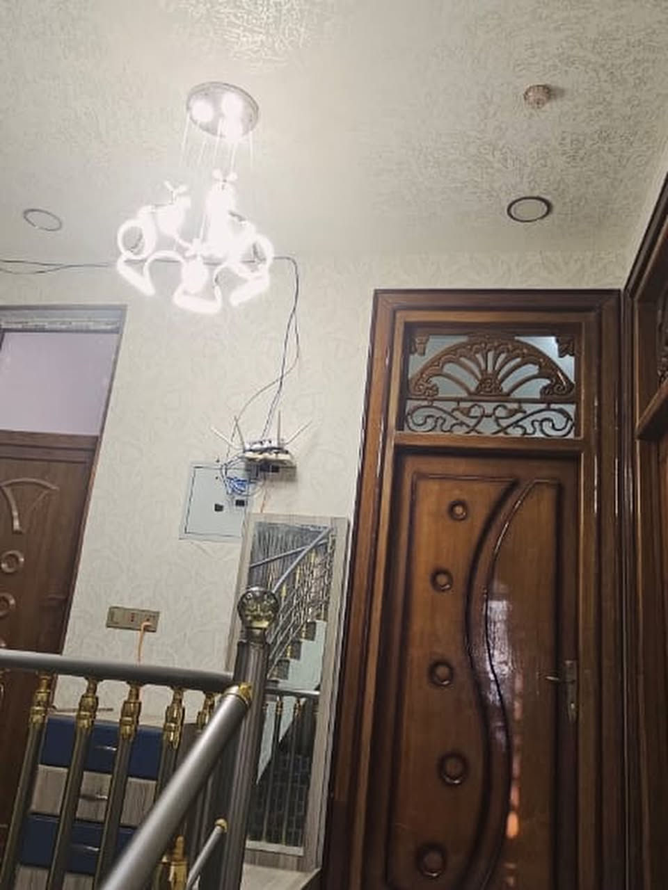 دار 100م ركن وعلى شارع 15م حي الجامعة مطلوب اسكان 13مليون قرب شارع سوات
طابقين 4 غرف نوم/2صالات/استقبال/مطبخ/3مجمع صحي/
مراجعة مكتب القسيم /ام الخيل شارع السايدين قرب مجمع الحسناوي

‭***********‬

‭***********‬

