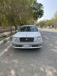 تويوتا كراون • ٢٠٠٢ • اطارات جديدة