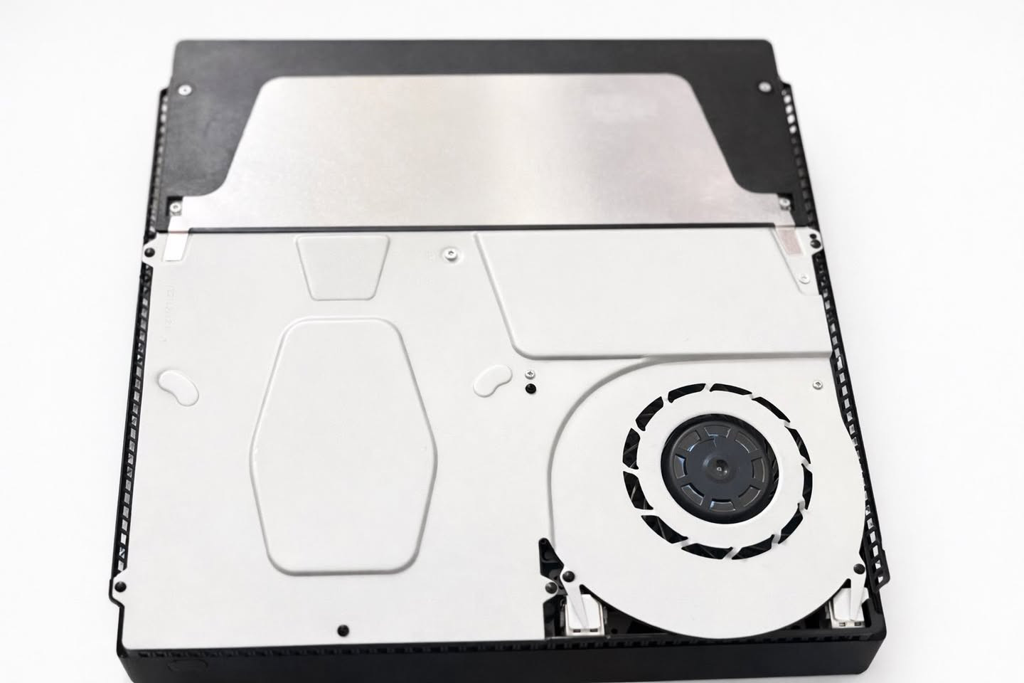 السلام عليكم شباب عندي جهاز PlayStation 4 مهكر نظام 11.00 موجودة قطعة + قرص  ويا 3 جوستكات وحدة منهم جديدة + قاعدة تبريد وشحن الجهاز نظافة 100‎%‎ الله يشهد الجهاز مال استخدام شخص واحد  والجهاز ماخذة جديد ب2025 مكاني بغداد الشعلة 
السعر 275


**إذا كنت صاحب هذا الإعلان وتريد حذفه لأي سبب، رجاءا أرسل رسالة إلى الدعم الفني**