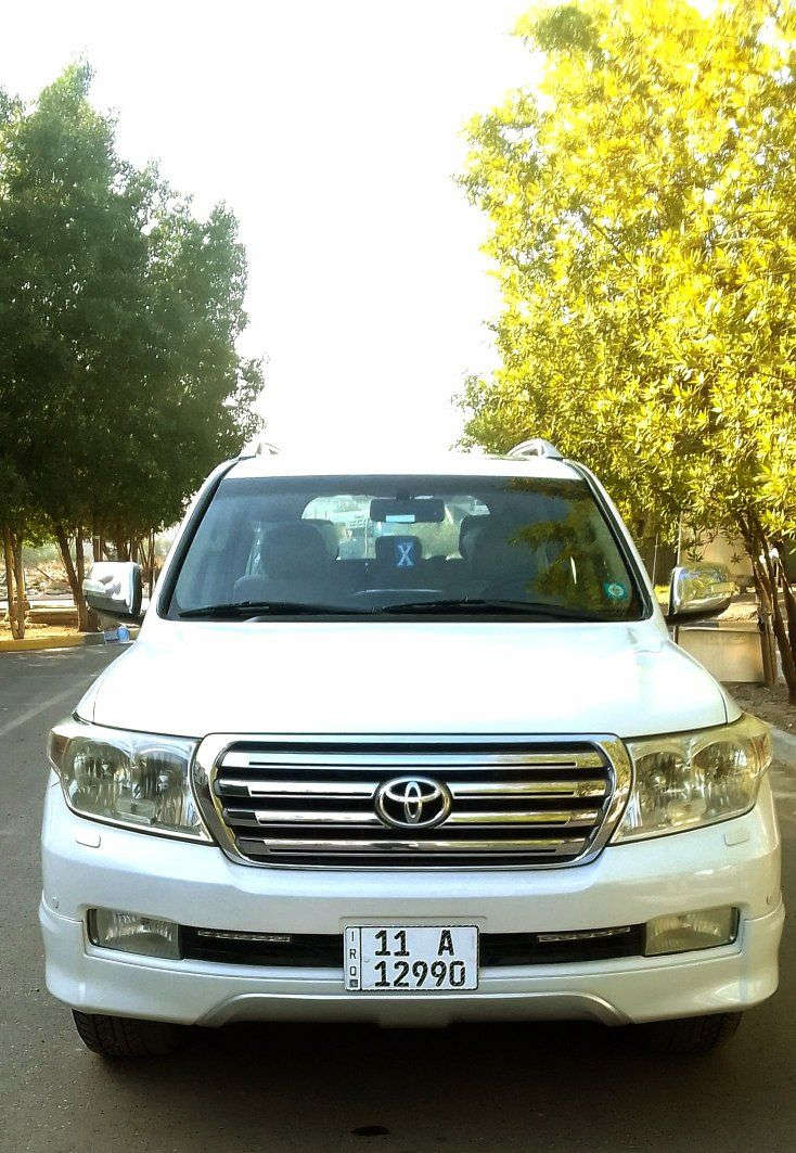 لاند كروز جكسارة ستينية موديل 2011 .60th..مكفولة من الصبغ ماعدا الدعامية اثر جراد بيھھ شوية بارد بالجاملغ الخلفي واالامامي .السيارة نظيفة محرك مامفتوووح بلادي فتحة السقف كراسي جلد بقلاوة كھرباء ثلاجة بصمة كامرة حساسات سيدي نفاضة زراكات بالدعامية لايت زينون تخم تايرجديد 7راكب 3قطع تبريد محرك 6سلندر  4ويل دفع رباعي شغال ..السيارة نظيفة ومابيھھ اي نقص محرك كيرحدادية تدفئة تبريد تمام ماشية 168 الف كيلو شرط الجرس .باسمي رقم بغداد انكليزي سنوية وھزة جديدة باسمي ..مكاني بغداد حي الجھاد. اتصال..***********..غير متواجد على الفيس رقمي بي واتساب للتفاصيل والاستفسار وبسعرمناسب واسف على الاطالة
