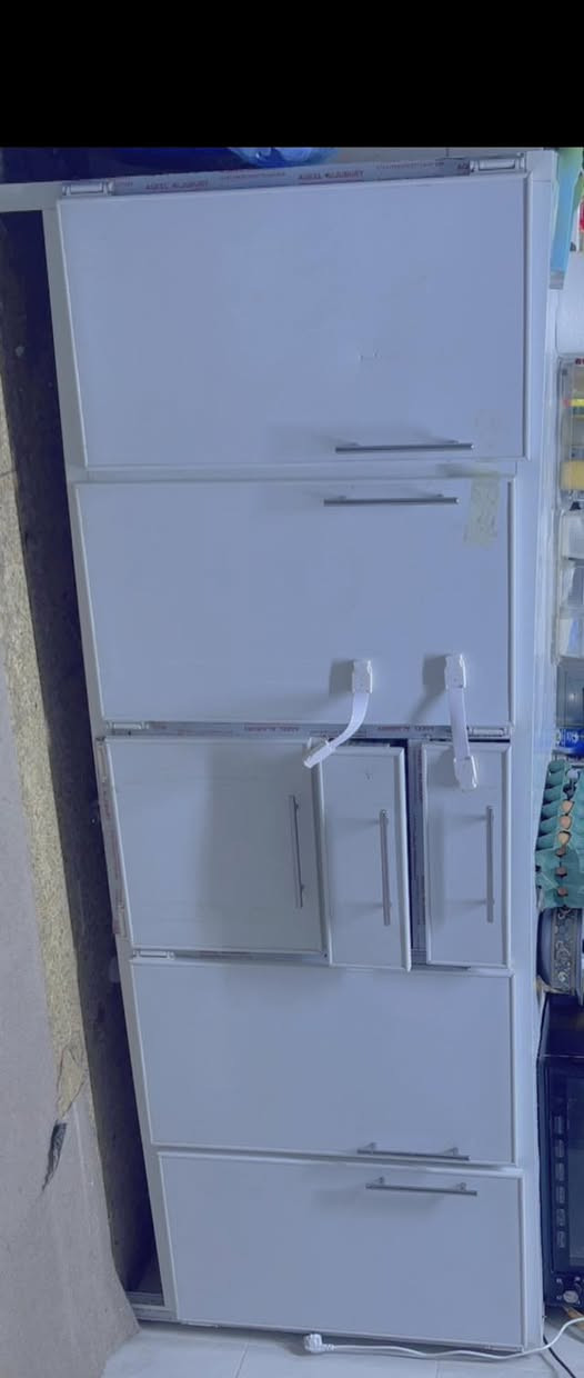 السلام عليكم
كاونتر مترين بسنك متر ونص بذون ملحق نظيف فقط المرمرايه مفطوره سعره١٥٠ قفل 

كراسي ميز طعام عدد ٦ الضرر بكرسي واحد فقط رجلة تحتاج لحيم بسيط سعرهن كلهن ب٥٠ الف 
مكاني بابل


**إذا كنت صاحب هذا الإعلان وتريد حذفه لأي سبب، رجاءا أرسل رسالة إلى الدعم الفني**