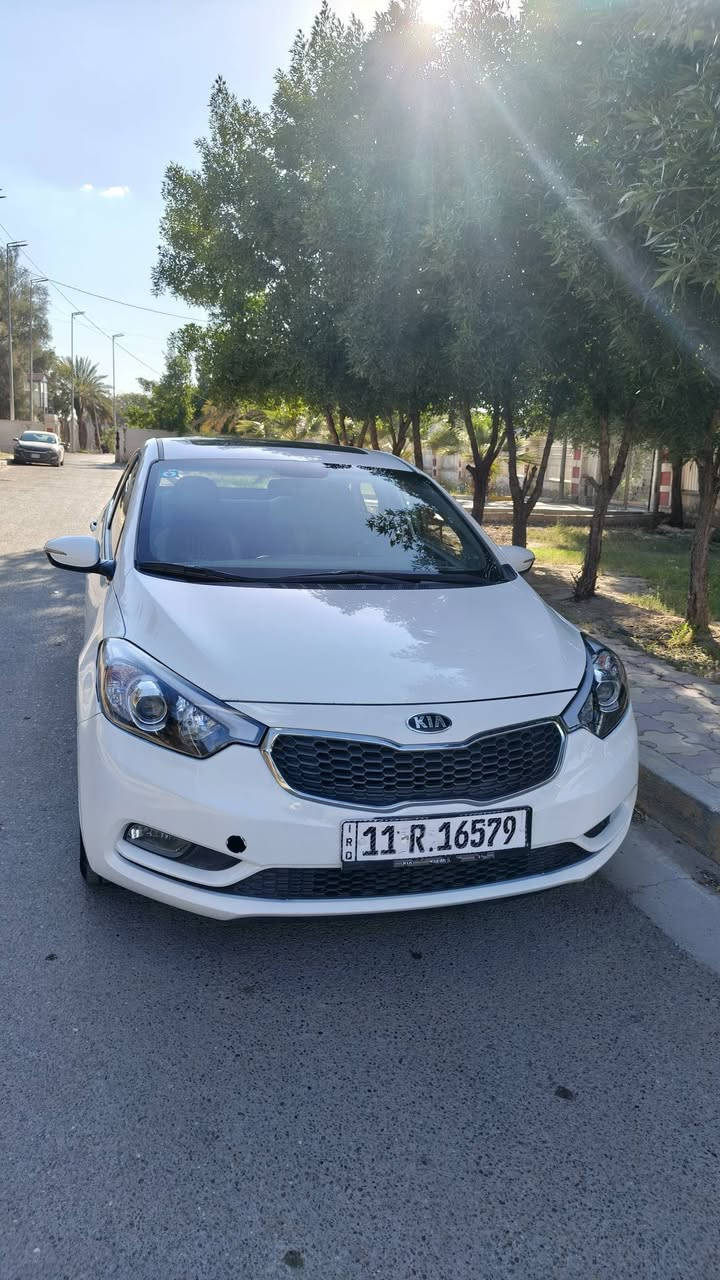 السلام عليكم سيراتو ٢٠١٧ شكل ١٦
مكينة ٢٠٠٠
ماشية ١٢٠
كير مكينة على وضع شركة 
سونار مرفق 
السعر ١٢٣
***********
مكان بغداد الجديدة
