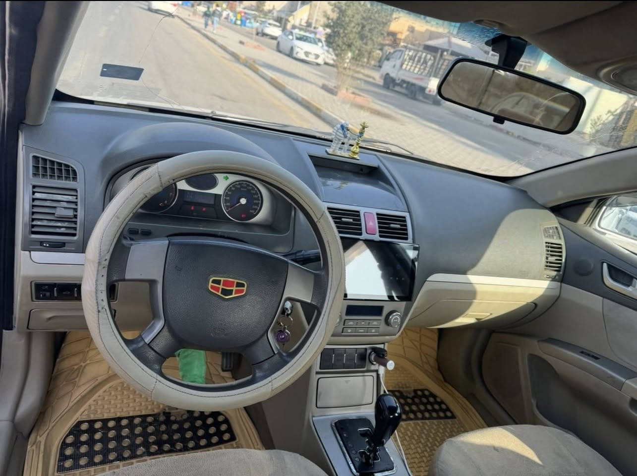 جيلي امكراند c7 موديل 2013 رقم كربلاء مشروع وطني محرك جديد صارله سبوع منضومه زنون تبريد تدفئه تخم تاير جديد خط ابيض ويل كورلا اصلي داخلها كلش نضيف ترايك للبصره بس الكير مرات يفصل اطفي واتشغل يرجع طبيعي بيه خياس بلجاملغ الخلفي صغير السياره خير من الله #السعر_47 عليها غرامه ٦٠٠ الف ينزل من سعرها يعني 43 قفل مكاني بياع حي العامل *********** واتساب
