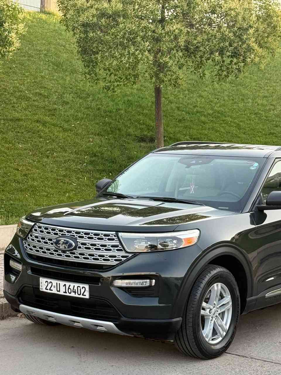 السلام  عليكم ورحمة الله وبركاته
‏‎‏‎       ——— لـلـبـيع  ———

‏‎‏‎فورد اكسبلورر   —  Ford Explorer

‏‎‏‎وراد أمريكي.     —   ايرباك البرده - الستيرن 

‏‎‏‎الموديل           —   2023

فئة.                 —   XLT /4WD 

حجم المكينه   —   V4/2300T

‏‎‏‎اللون               —    زيتوني   

‏‎‏‎المسافه المقطوعه — 21.000 

‏‎‏‎حاله السياره. — بدون صبغ بدون تبديل (التقرير مع الصور )

‏‎‏‎المواصفات 
‏‎‏‎- بصمة تشغيل 
‏‎‏‎- بصمة أبواب 
‏‎‏‎-تشغيل عن بعد 
‏‎‏‎-ترحيب عند الاقتراب 
‏‎‏‎-كشنات جلد 
-داخل لونين مميز 
‏‎‏‎- رادار جانبي 
‏‎‏‎-رادار امامي 
‏‎- رادار خلفي 
‏‎‏‎- شاشه كبيره تدعم نظام الأبل كار باي ونظام الاندرويد 
‏‎-تدفئة ستيرن 
‏‎-گير ماوس 
‏‎-دبل اكسل 
‏‎-اوتو هولد 
‏‎-اوتو ستوب 
‏‎-هندبريك بصمه 
‏‎-٧وضعيات قياده 
‏‎‏‎-كشنات تدفئة 
‏‎‏‎- ستيرن بحركه كهربائيه 
‏‎‏‎- تبريد مركزي 
‏‎‏‎- بگ لايت LED 
‏‎-صندوق كهربائي 
‏‎-كشنات VIP ( منفصل )
‏‎‏‎- كود باب 
‏‎‏‎-كرسي السايق والراكب بحركه كهربائيه
‏‎‏‎-تحكم ستيرن جهتين 
‏‎‏‎-تحديد سرعه 
‏‎‏‎-مانع انزلاق 
‏‎‏‎-ليد نهاري
‏‎‏‎-كامره خلفيه دواره 
‏‎‏‎باقي المواصفات المعروفه 

‏‎‏‎السعر            — اكتب تم ويوصلك السعر مباشر 

‏‎‏‎رقم السياره    — أربيل  

‏‎‏‎موقع  السياره — السليمانية 

‏‎‏‎للأستفسار.     — *********** - ***********
