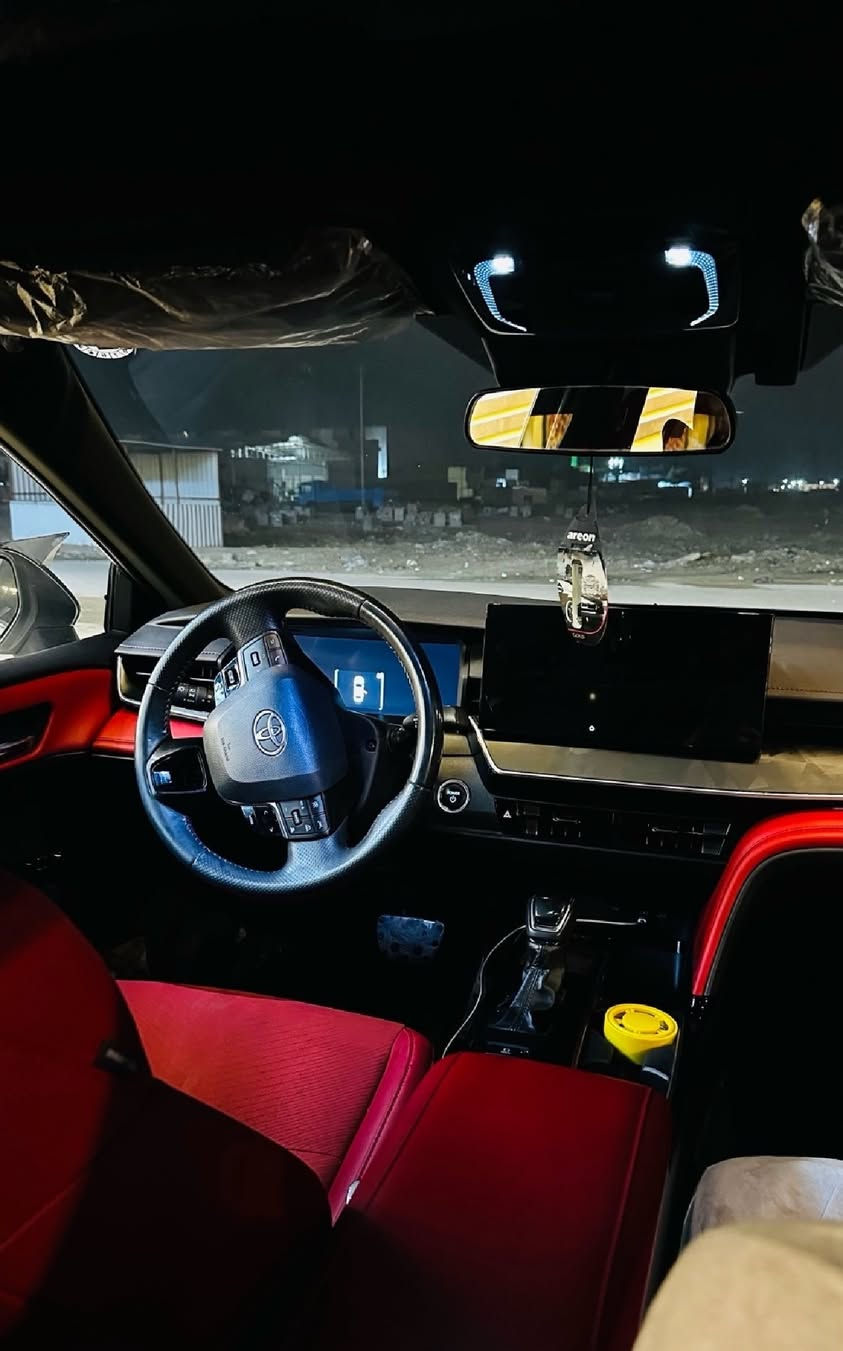 السلام عليكم 
للبيع كامري 2024 
تجميع صيني 
فول مواصفات ال s
تحكمات استيرن 
تحديد مسار 
ثلاث انطمه قياده 
رادار امامي رادار جانبي رادار خلفلي 
السياره توكلر +بنوراما 
شاشه كبيره تدعم الكار بلي 
كشنات شامواه +جلد 
تتفئه تبريد كشنات 
بصمه تشغيل
تحديد مسار 
قياده ذاتيه 
عداد سرعه 
اشاير بل مري 
ترحيب الابواب 
السياره ماشيه 28 الف حقيقي
الداخل لون احمر
يدات نيكل اسود
ويل 18 
لايتات زنون 
مكفوله من الضربه والصبغ 
السياره رقم اربيل بسمي شرط التحويل
السعر 255 وبيها مجال للشراي 
رقم الهاتف ***********
