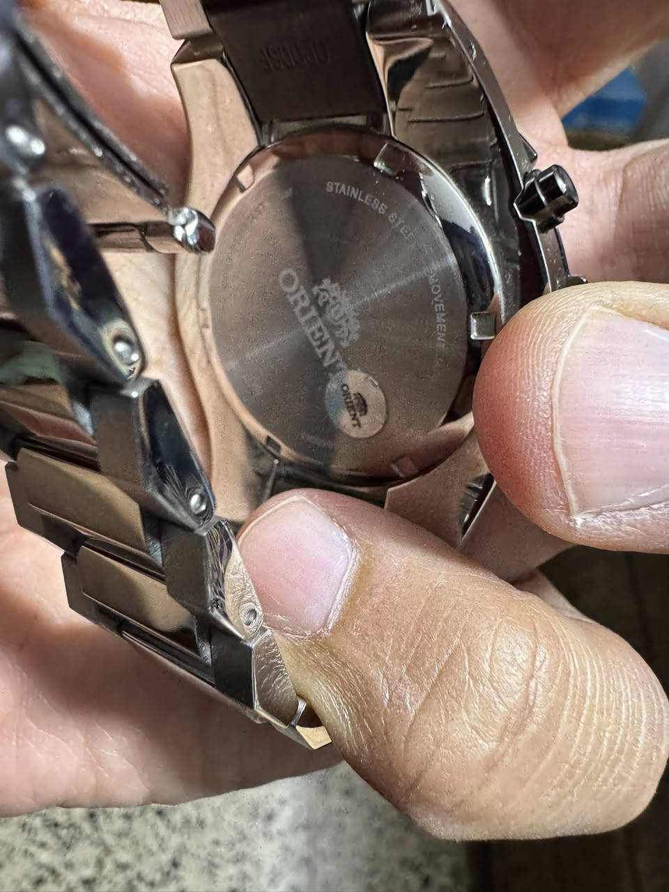 ساعة اورينت للبيع نظيفه جدا ب ٢٠٠ ألف وبيه مجال بسيط للاستفسار ***********
