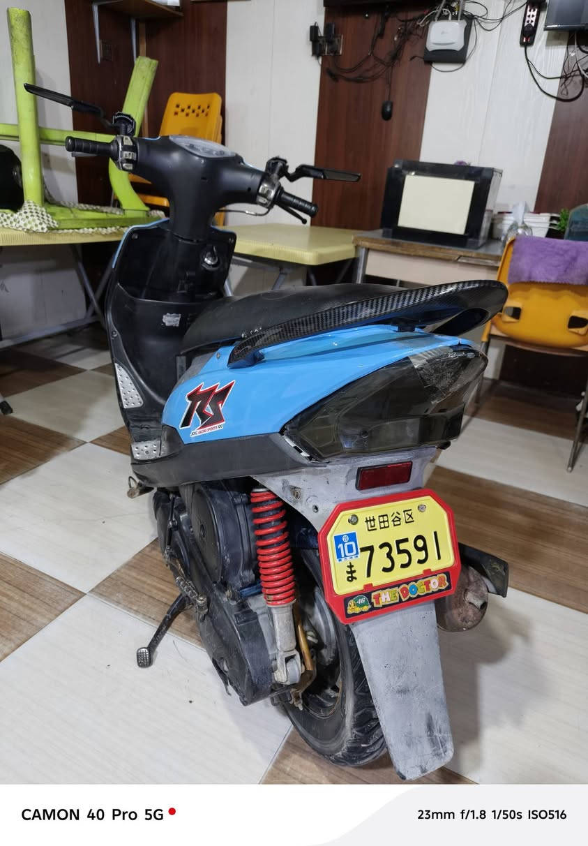 سلام عليكم
ماكس عدله نكره سلف هندر دراجه كامله 
كلها شغاله 
عدى الولفات بيهن ضعف غير هاذ الحجي تاخذه بلاش 
معدل فول 
كلجات جدد تفتح وتشوف كلج خلفي جديد وامامي
المو شراي ليضل يعامل 
السعر ٤٥٠ بيها مجال قليل 
ب ٤٠٠ مابيع لحد يدك عليه 
مكاني الكوت 
***********
