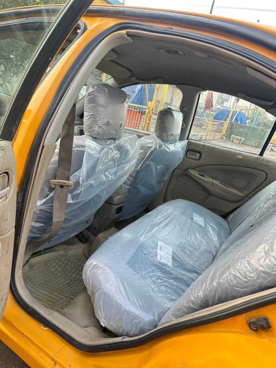 سلام عليكم نيسان سني ياباني
مكينه 1800 جديده كير عادي 
هيئه وغرامه مصفره 
سنويه جديده ل2027
رقم الدولي جديد 
السعر 68 وبيها مجال بسيط 
للاستفسار \ ***********
