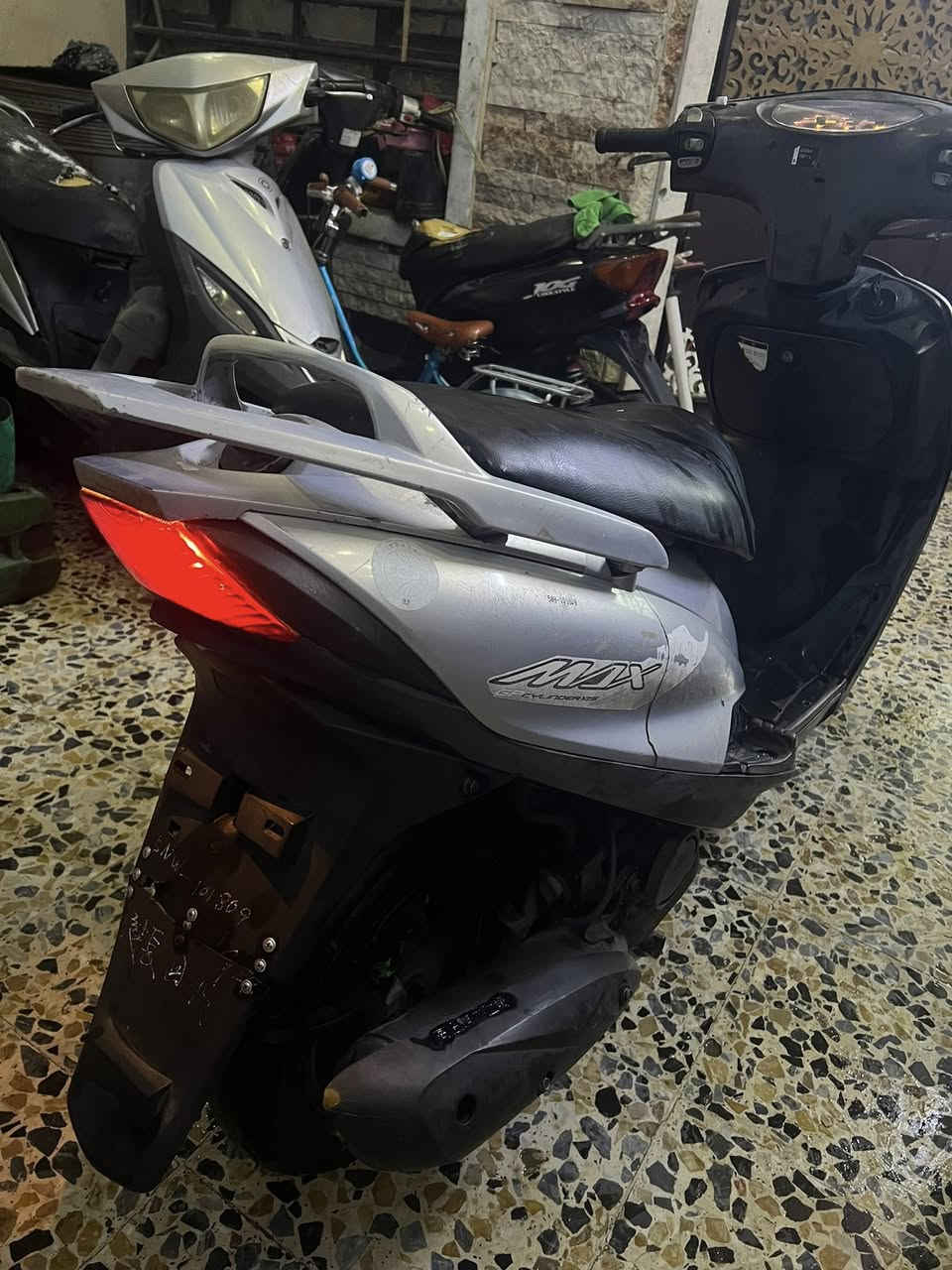 سلام عليكم ماكس 140 لبيع
الدراجه مكفوله نكره سلف بكل وقت 
السعر ٣٥٠ وبيه مجال للشراء 
مكاني بغداد الشعله الرقم ***********
