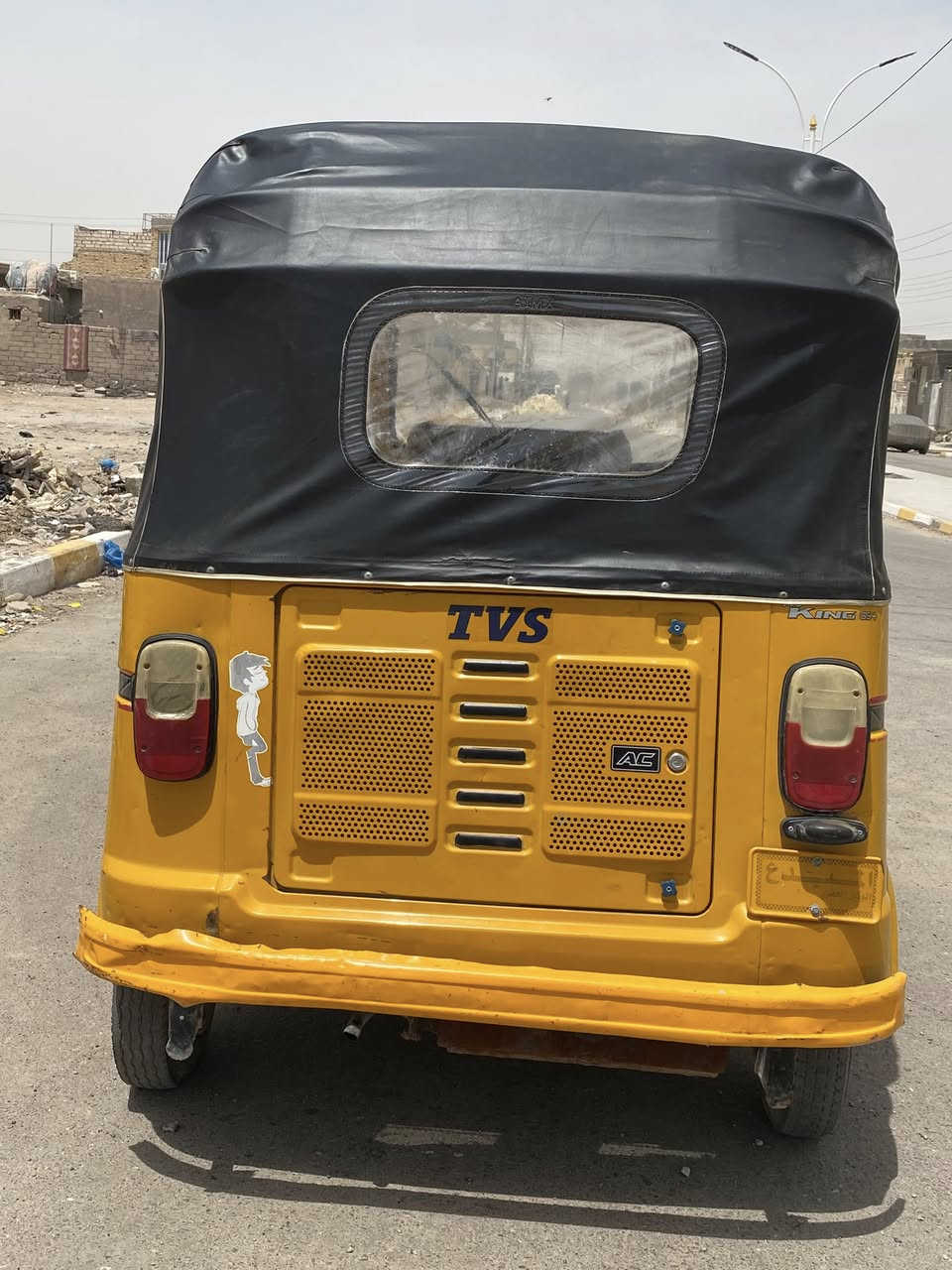 سلام عليكم تكتك TVSللبيع موديل19بس التكتك ما متعوبه بعدها نضيفه مكينه 22مفتوحه مره وحده تجفيت الشركه الله شاهد كهربائيات كلها كفاله ما بيها تلزيك التكتك اوراق شرط الترقيم بيها صبغ بس المداگر كول حزام مئشرلك مكان الصبق سعر4وبيها مجال حك الجيه مكاني ناصريه قضاء الغراف رقمي***********
