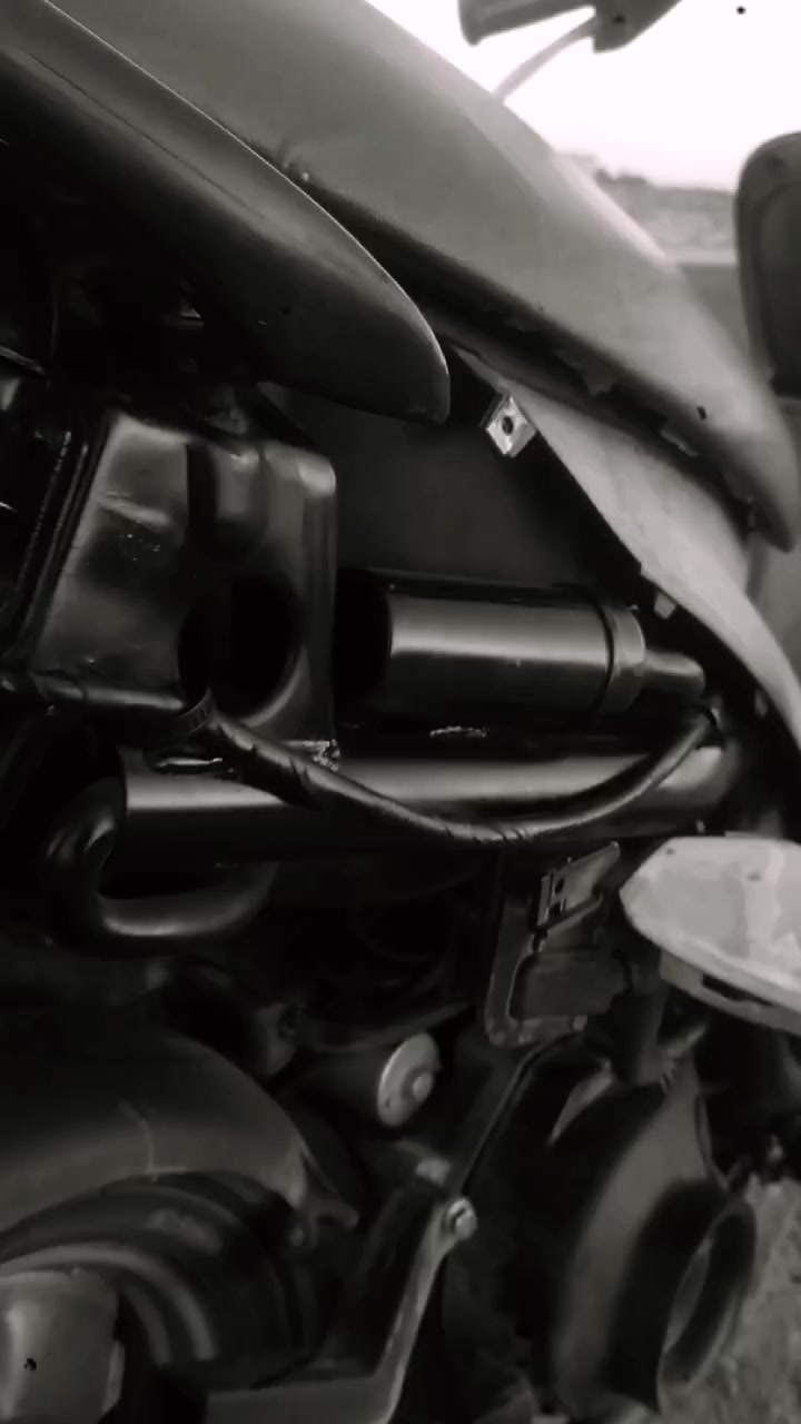 سلام عليكم الدراجه للبيع. شغاله سلف هندر بوشه 55 غراضها كامله الدراجه نقصها بس ترايش الدراجه شلعه ومعدل السعر 450 وبيها مجال مكاني ناصريه مركز وهذه رقمي ***********
