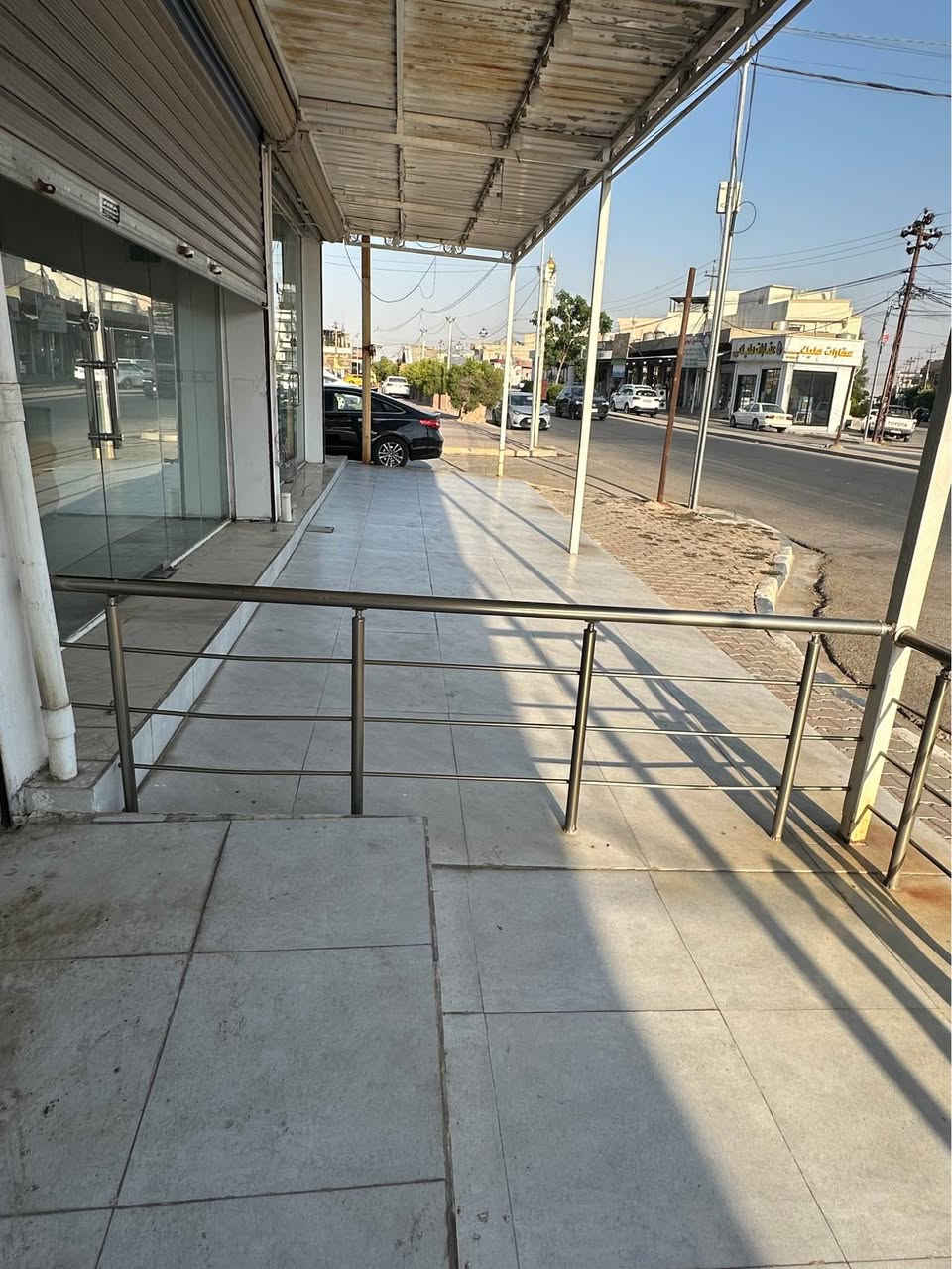 محجر المنيوم اخو الجديد صار شهر من خليناه صار علينا بورقتين غير شغل ايد الاسطه نظيف وموديل حديث المجموع الكلي لقياسه 9 امتار و 30 سانتيم العنوان قرب العمليات قبل مدخل شوراو سايدين الحولي مجاور قاعة ومسبح لايف ستي رقم تلفون صاحبه *********** كركوك, العراق
