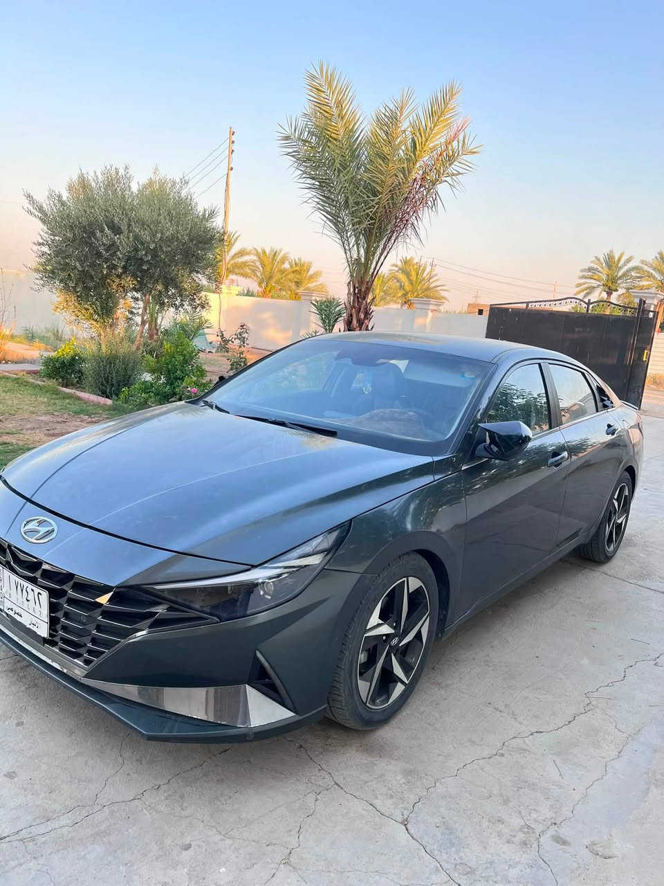 هيونداي أفانتي 2021 أمريكي
* محرك 2.0 لتر اقتصادي.

* جير أوتوماتيك CVT.

* تشغيل بصمة ودخول ذكي.

* شاشة عدادات رقمية + شاشة معلومات كبيرة.

* مقاعد جلد كهربائية مع ذاكرة.

* تبريد وتدفئة للمقاعد الأمامية.

* تكييف أوتوماتيك ثنائي.

* كاميرا خلفية مع حساسات.

* مثبت سرعة ذكي (رادار).

* نظام المحافظة على المسار.

* مراقبة النقطة العمياء.

* فرملة طوارئ وتحذير من الاصطدام.

* جنوط ألمنيوم 17 إنش.

* إنارة LED أمامية وخلفية.                         * شاشه تدعم 

* Apple CarPlay وAndroid Auto
* الضرر 4 قطع 

السعر ( 145 وبيها مجال ) 

رقم الهاتف ***********
