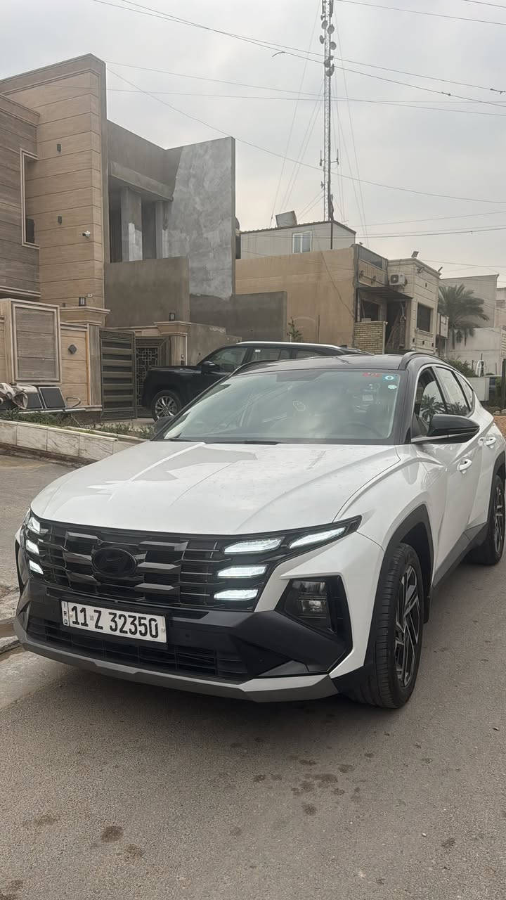 توكسان 2025
تو كلر  فول مواصفات ماشية 17 الف 

مكفولة من كلشي

السعر المطلوب 238 بيها مجال بسيط 

***********
