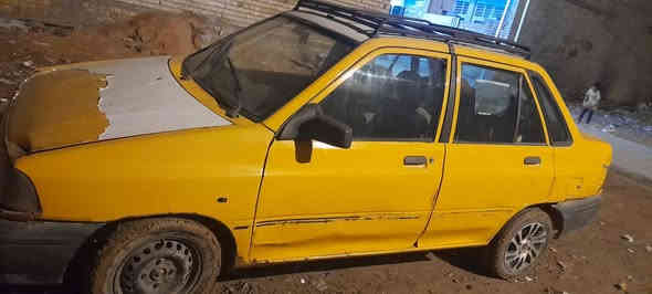 سلام عليكم سيارة سايبه مديل2012 سيارة شغله كهربائية كله شغله محرك بي تبخير كير نضيف رعيه موجود رقم بغداد أحمر السعر 5ورقات رقم ***********
