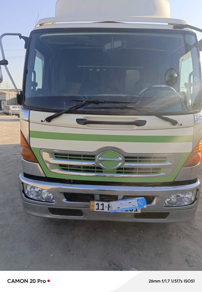 سلام عليكم هينو للبيع دخول جديد فول عادي موديل 2002 اصل سنويه 2030 طول 6 وربع بدي اربع قطع الويل الخلفي محور 19 رقم بغداد بسمي الاتصال علا الرقم ***********
***********
