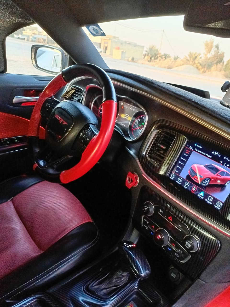 السلام عليكم جارجر مديل 16اصل فول مواصفات عده الفتحه السياره كفاله عامه من كل ضربه فقط تغير لون بدون قطرت معجون السياره جاهزه من كلشي كل نقص ما بيها ماشيه 160kحقيقي اريد مراوس بلون ابيض سعر 175وبيها مجال بصيط خاص مفتوح ***********
